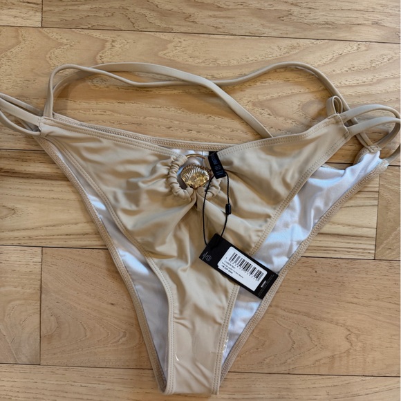 PrettyLittleThing Other - NWT pretty little thing bikini bottom size 12 USA